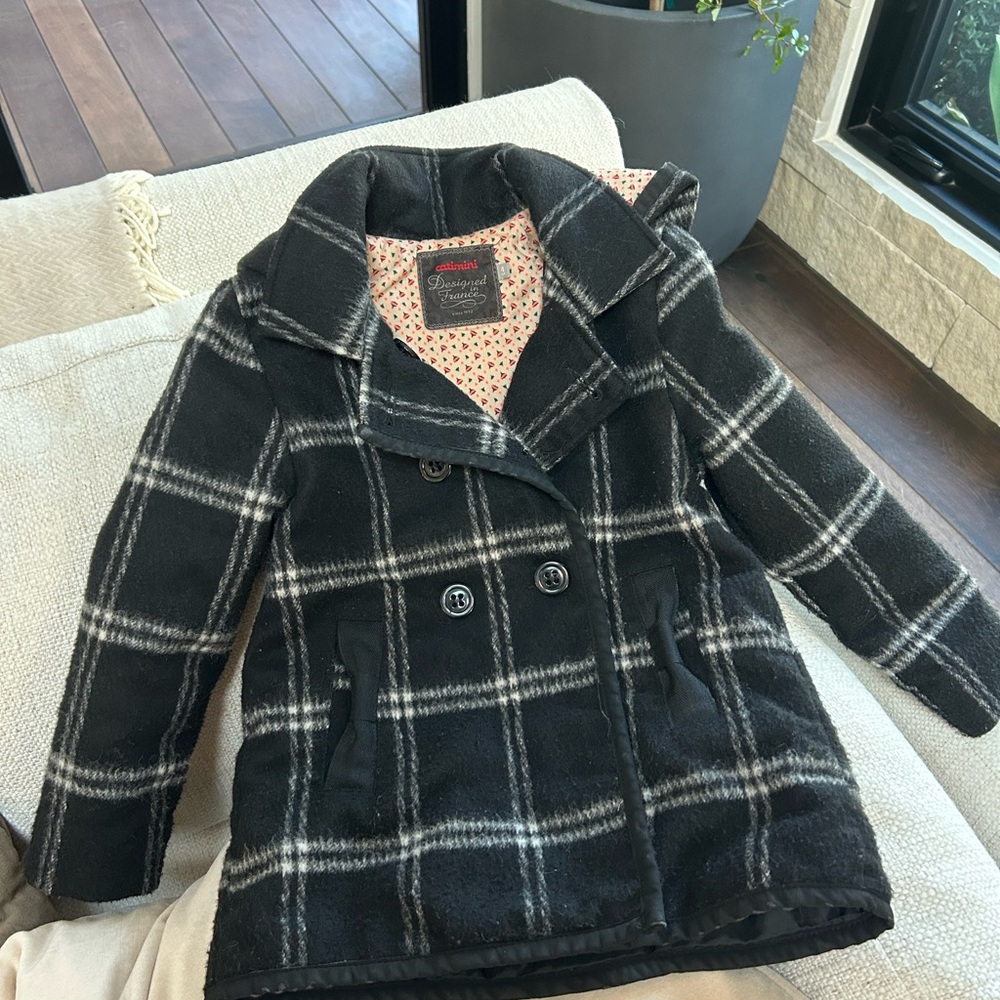 Catimini Black and white Graphic City hooded winter coat size 4